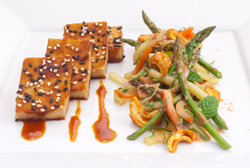 Soy Ginger Glazed Cashew Sesame Tofu