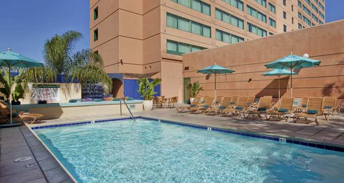 hilton pool